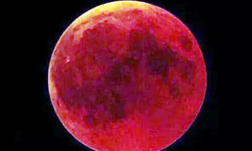 പൂ​ർ​ണ ച​ന്ദ്ര​ഗ്ര​ഹ​ണം ഞാ​യ​റാ​ഴ്ച; മ്യൂ​സി​യം ഓ​ഫ് ഇ​സ്‌​ലാ​മി​ക് ആ​ർ​ട്ടിൽ കാ​ണാ​ൻ അ​വ​സ​രം