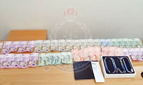 മോ​ഷ​ണം; ര​ണ്ടു​​പേ​ർ പി​ടി​യി​ൽ