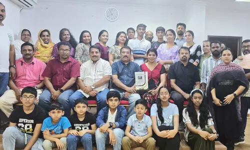 ജേ​ക്ക​ബ് ബേ​ബി​ക്കും ജി​നി ജേ​ക്ക​ബി​നും യാ​ത്ര​യ​യ​പ്പ് ന​ൽ​കി