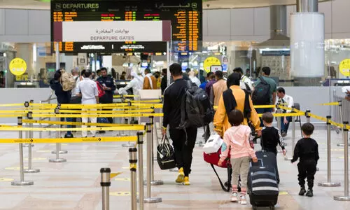 അ​വ​ധി​ക്കാ​ലം ക​ഴി​ഞ്ഞു; വി​മാ​ന​ത്താ​വ​ള​ത്തി​ൽ സ്കൂ​ൾ തു​റ​ക്ക​ൽ തി​ര​ക്ക്