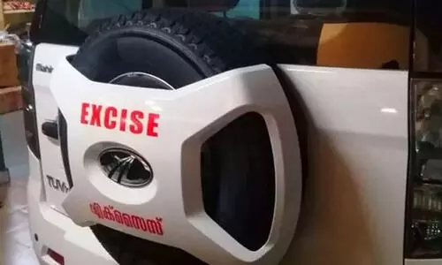 വി​ല്‍പ​ന​ക്കാ​യി സൂ​ക്ഷി​ച്ച 37 ലി​റ്റ​ര്‍ മ​ദ്യം പി​ടി​കൂ​ടി