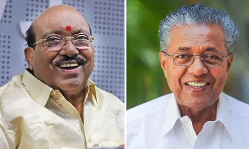 ഗുരുവിനെ പകർത്തിയ നേതാവാണ് വെള്ളാപ്പള്ളി; വർഗീയതയെ കരുതണമെന്ന് മുഖ്യമന്ത്രി