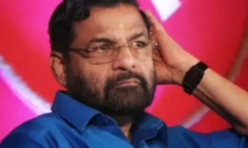 അപകീർത്തികരമായ പരാതി നൽകി വ്യക്തിഹത്യക്ക് ശ്രമിച്ചെന്ന്; കോണ്‍ഗ്രസ് നേതാവിനെതിരെ വക്കീൽ നോട്ടീസയച്ച് കടകംപള്ളി