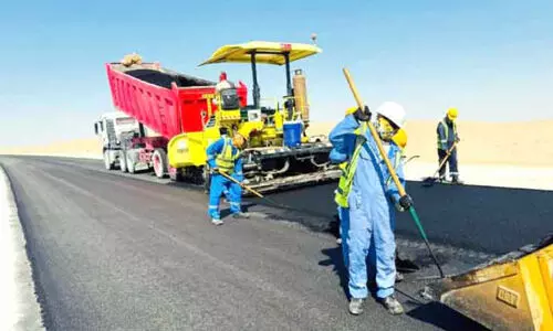 ദോ​ഫാ​റി​ലെ റോ​ഡ് നി​ർ​മാ​ണം അ​തി​വേ​ഗം പു​രോ​ഗ​മി​ക്കു​ന്നു