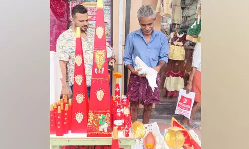 ഉയരംകൂടിയ ഡിസൈനർ ഓണത്തപ്പനാണ് താരം ഉയരംകൂടിയ ഡിസൈനർ ഓണത്തപ്പനാണ് താരം