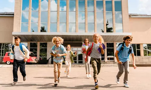 അ​ധ്യ​യ​ന വ​ർ​ഷാ​രം​ഭം; വി​ദ്യാ​ർ​ഥി​ക​ളു​ടെ സു​ര​ക്ഷ ഉ​റ​പ്പാ​ക്കാ​ൻ സ​മ​ഗ്ര പ​ദ്ധ​തി