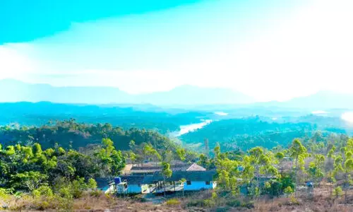 വൈ​ബാ​ണ് ചു​ര​ത്തി​ന് മു​ക​ളി​ൽ