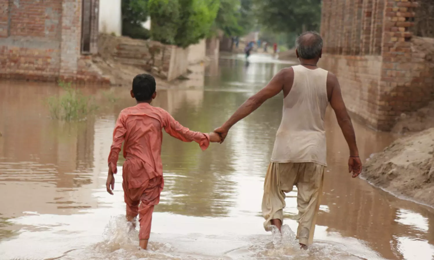 ‘എല്ലാം പോയി’: മൂന്ന് പതിറ്റാണ്ടിനിടയിലെ ഏറ്റവും വലിയ വെള്ളപ്പൊക്കത്തിൽ കണ്ണീരിലമർന്ന് പഞ്ചാബി കർഷകർ