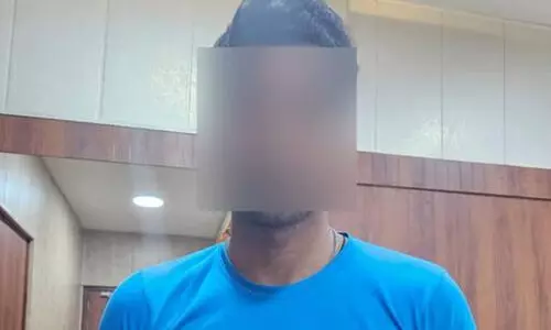 സ്ത്രീകളെ ഒളിക്യാമറയിൽ പകർത്തിയ 31കാരൻ പൈലറ്റ് പിടിയിൽ; കണ്ടെത്തിയത് 74 വീഡിയോകൾ, ചെയ്തത് ആത്മസംതൃപ്തിക്കെന്ന്