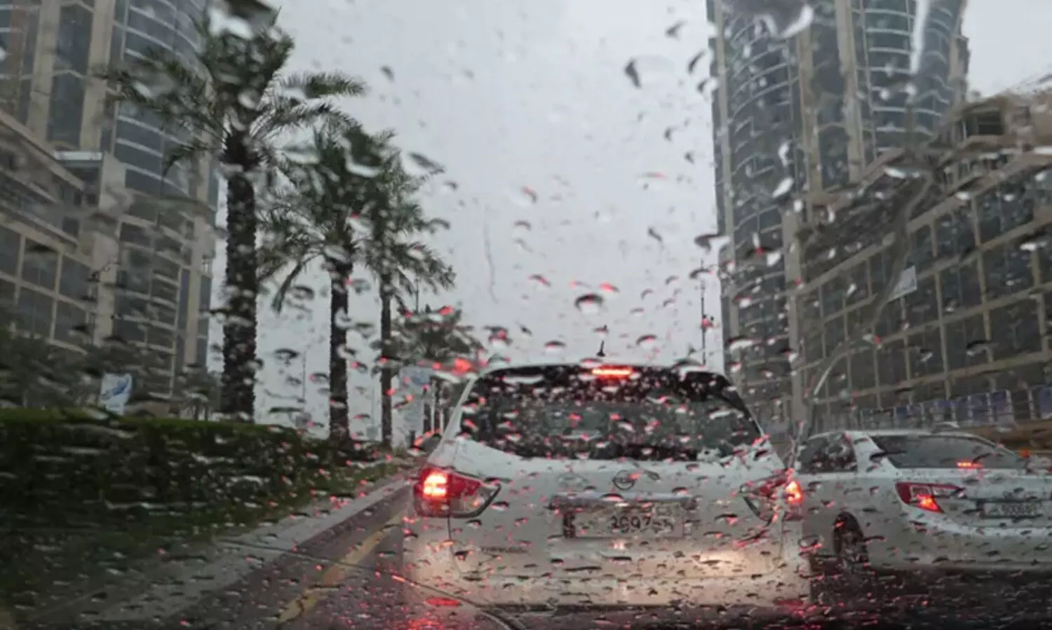 വി​വി​ധ​ ഇട​ങ്ങ​ളി​ൽ നേ​രി​യ മ​ഴ ല​ഭി​ച്ചു