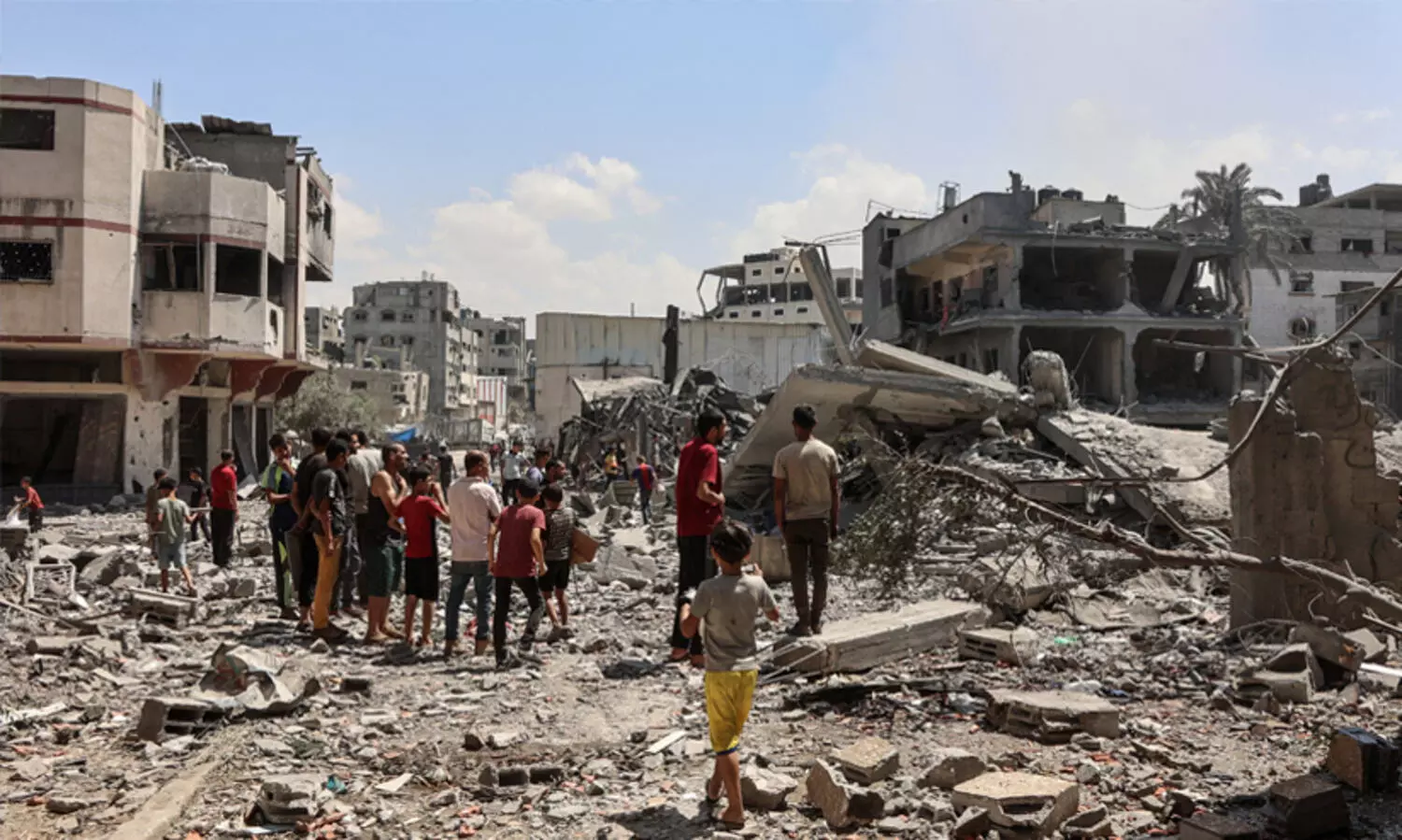 ഗസ്സ സിറ്റിയിൽ കൂട്ട കുടിയൊഴിപ്പിക്കൽ ആ​ക്ര​മ​ണ​ങ്ങ​ളി​ൽ കൊ​ല്ല​പ്പെ​ട്ട​ത് 56 പേ​ർ; ഇ​സ്രാ​യേ​ലി​ൽ വി​മാ​ന​ത്താ​വ​ള​ത്തി​ന് നേ​രെ ഹൂ​തി ആ​ക്ര​മ​ണം