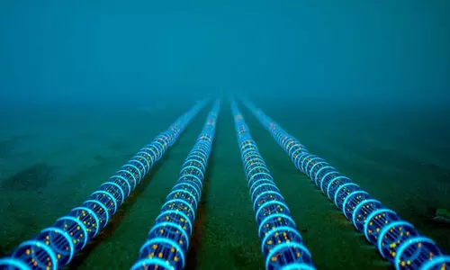 ചെങ്കടലിനടിയിലൂടെ പോകുന്ന കേബിളുകൾ മുറിഞ്ഞു; ഇന്ത്യ ഉൾപ്പെടെയുള്ള രാജ്യങ്ങളിൽ ഇന്റർനെറ്റ് തടസ്സപ്പെട്ടു, അട്ടിമറി സാധ്യത..!