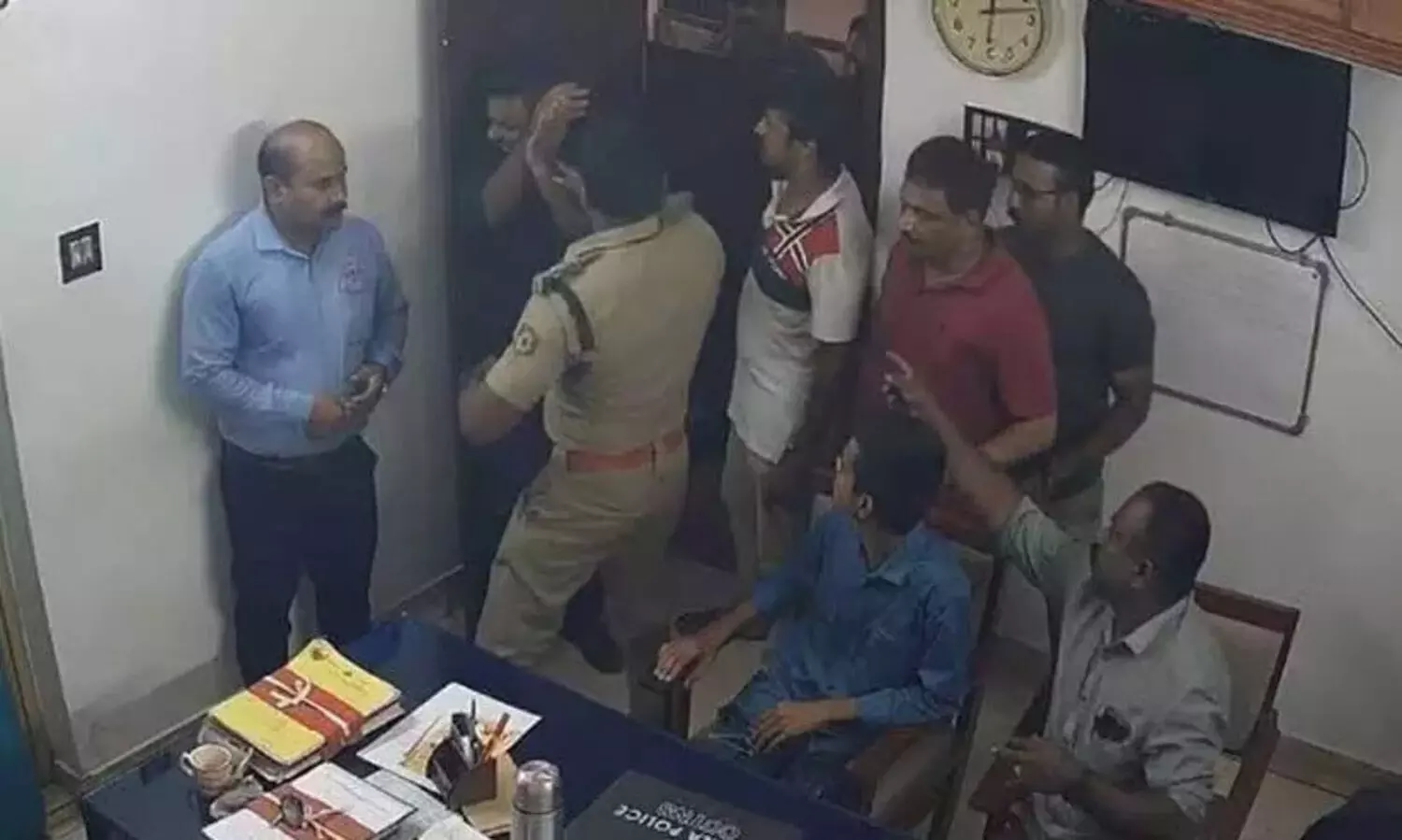 സ്​റ്റേഷനിലെ സി.സി.ടി.വി ദൃശ്യം; കേരളത്തിലാദ്യമായി കൈമാറിയത് പീച്ചിയിൽ