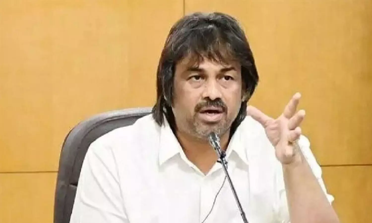 സ്കൂ​ൾ പാ​ഠ്യ​പ​ദ്ധ​തി​യി​ൽ ധാ​ർ​മി​ക മൂ​ല്യ​ങ്ങ​ള്‍ പ​ഠ​ന​വി​ഷ​യം