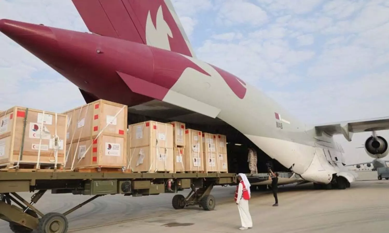 സിറിയക്ക് ഖത്തറിന്റെ സഹായം: 12 ടൺ മെഡിക്കൽ ഉപകരണങ്ങളെത്തിച്ചു