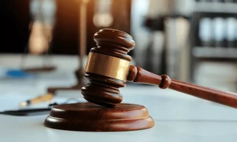 ഫാർമസിയിൽനിന്ന്​ നിരോധിത മരുന്ന്​ മോഷണം: ദുബൈയിൽ രണ്ട്​ പേർക്ക്​ തടവും പിഴയും