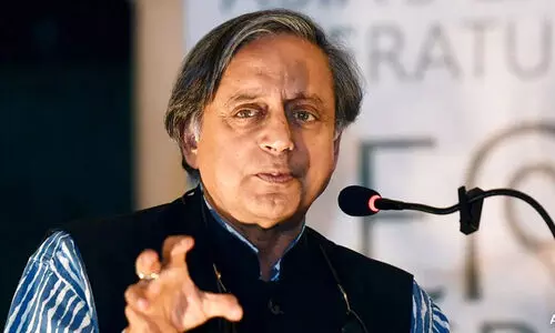 shashi tharoor