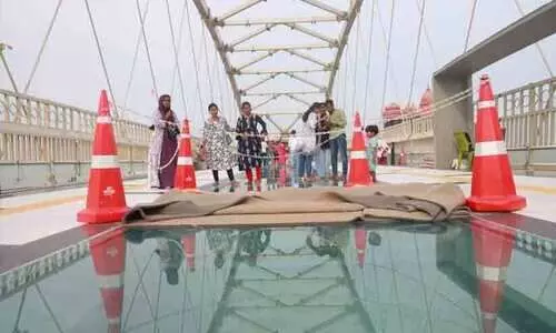 കന്യാകുമാരി കണ്ണാടിപ്പാലത്തിൽ വിള്ളൽ; പരിഭ്രാന്തി വേണ്ടെന്ന് ജില്ല ഭരണകൂടം