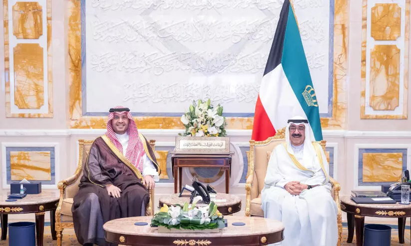 സൗ​ദി മ​ന്ത്രി​യു​മാ​യി അ​മീ​ർ കൂ​ടി​ക്കാ​ഴ്ച ന​ട​ത്തി