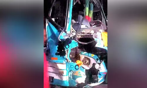 ബസുകൾ കൂട്ടിയിടിച്ച് 28 യാത്രക്കാർക്ക് പരിക്ക്