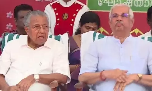 ‘വിജയൻ ജിയുടെ നേതൃത്വത്തിൽ നമ്മുടെ സംസ്ഥാനം കൂടുതൽ വളരട്ടെ’; മുഖ്യമന്ത്രിയെ പ്രശംസിച്ച് ഗവർണർ