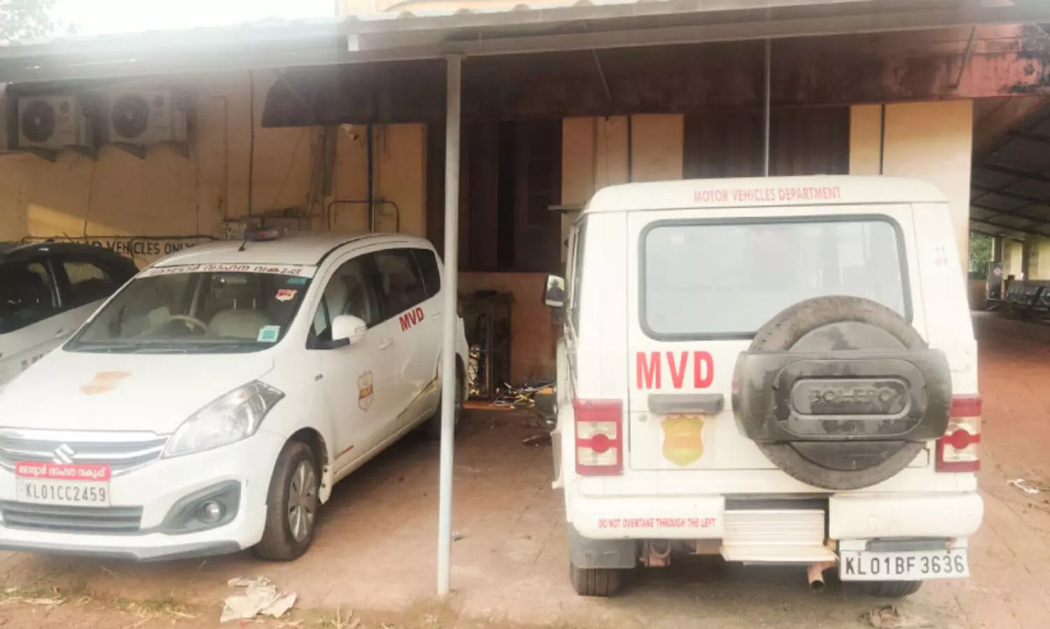 മോ​ട്ടോ​ർ വാ​ഹ​ന വ​കു​പ്പി​​ന്റെ വാ​ഹ​ന​ങ്ങ​ൾ ഒ​ന്ന​ര​മാ​സ​മാ​യി ക​ട്ട​പ്പു​​റ​ത്ത്