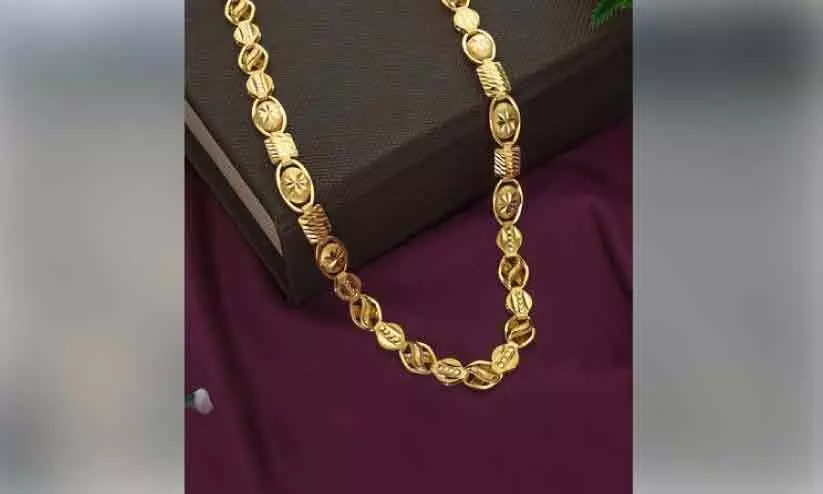 ഈ പ്രായശ്ചിത്തത്തിന് പത്തരമാറ്റ്; 21 വർഷത്തിനുശേഷം മൂന്നരപ്പവൻ ഉടമയെ തേടിയെത്തി ഈ പ്രായശ്ചിത്തത്തിന് പത്തരമാറ്റ്; 21 വർഷത്തിനുശേഷം മൂന്നരപ്പവൻ ഉടമയെ തേടിയെത്തി