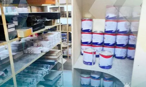 കാ​ലാ​വ​ധി ക​ഴി​ഞ്ഞ പെ​യി​ന്റ് ഉ​ൽ​പ​ന്ന​ങ്ങ​ള്‍ പി​ടി​കൂടി