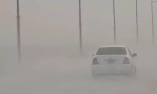 അബൂദബിയിലും അൽഐനിലും മഴ, ആലിപ്പഴ വർഷം