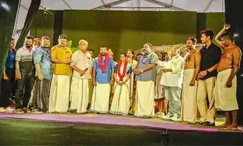 പ്രണയത്തിന്​ കടപ്പുറം ‘ഷെൽറ്റർ’; നാടകാന്തം മാംഗല്യം