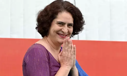 നിലമ്പൂർ-ഷൊർണൂർ മെമു, നിലമ്പൂർ-കോട്ടയം എക്സ്പ്രസ് ട്രെയിനുകൾക്ക് തുവ്വൂരിൽ സ്റ്റോപ്പ്‌ അനുവദിക്കണം; റെയിൽവേ മന്ത്രിക്ക് കത്തയച്ച് പ്രിയങ്ക ഗാന്ധി