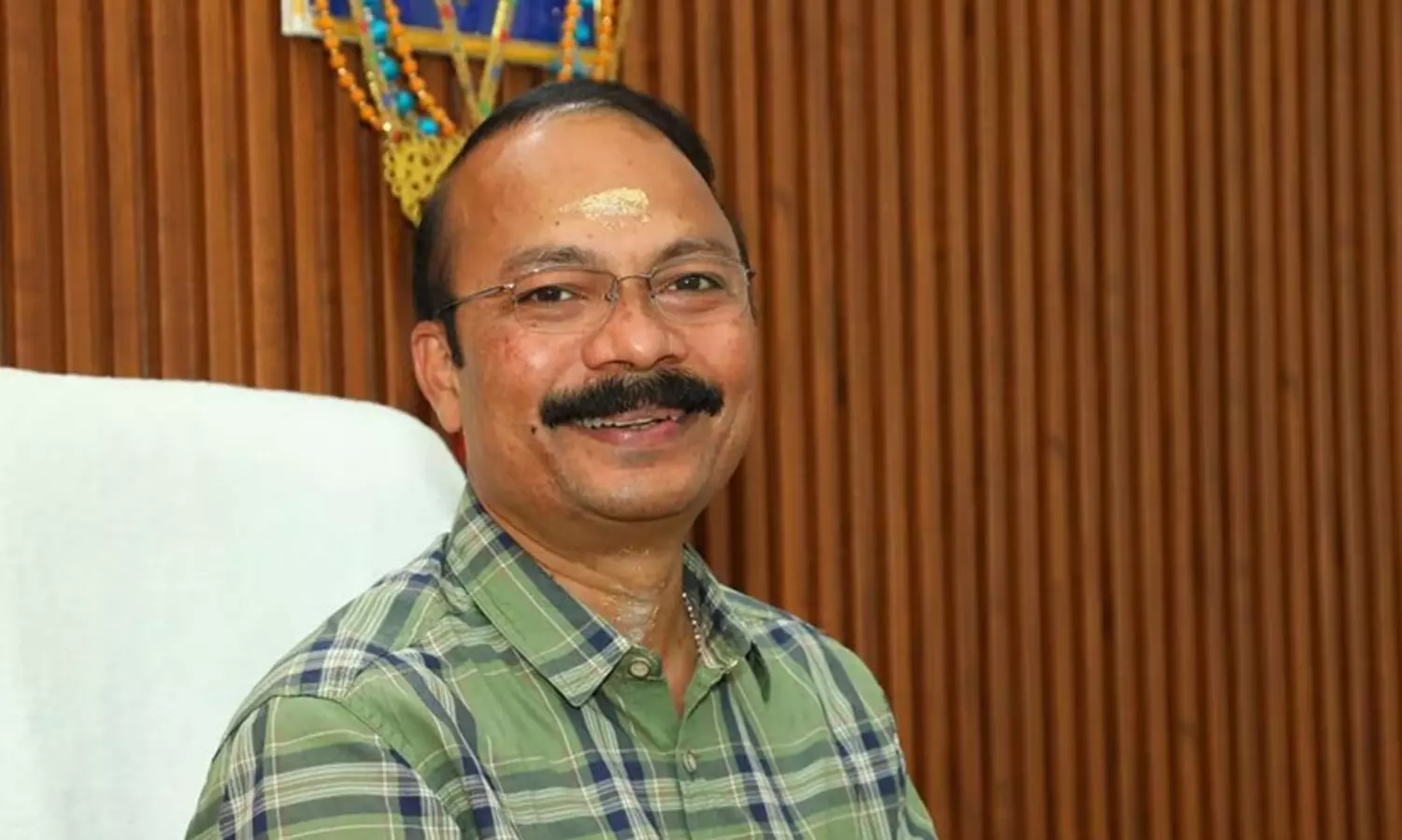 മുഷ്ടി ചുരുട്ടി ശരണം വിളി: ഖേദം പ്രകടിപ്പിച്ച് പി.എസ്. പ്രശാന്ത്