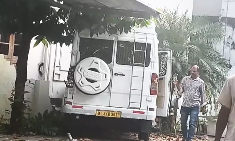 singer afsal van accident