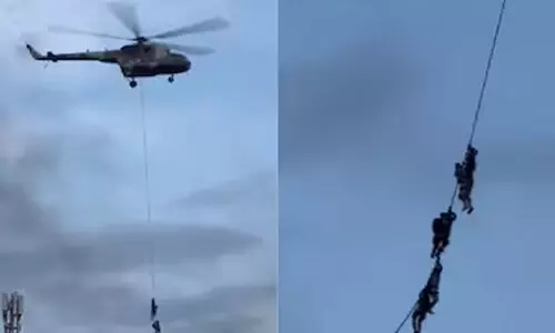 ഹെലികോപ്ടറിൽ തൂങ്ങി ജീവനും കൊണ്ട് രക്ഷപ്പെട്ട് നേപ്പാൾ മന്ത്രിയും കുടുംബവും; ഞെട്ടിക്കും ദൃശ്യങ്ങൾ പുറത്ത്