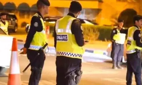 കു​ട്ടി​ക​ൾ​ക്ക് വാ​ഹ​നം ന​ൽ​കേ​ണ്ട ഒ​രാ​ഴ്ച​ക്കി​ടെ പ്രാ​യ​പൂ​ർ​ത്തി​യാ​കാ​ത്ത 79 പേ​ർ പി​ടി​യി​ൽ