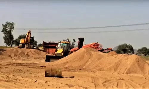 ‘ഖനനത്തിന് നാട്ടുകാരുടെ അനുമതി വേണ്ട’ തന്ത്രപ്രധാന മേഖലകളിൽ ഇളവുമായി പരിസ്ഥിതി മന്ത്രാലയം