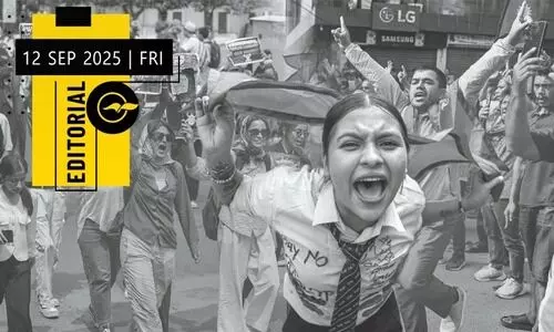 നേപ്പാൾ: തെരുവിലിറങ്ങിയ ചെറുപ്പം