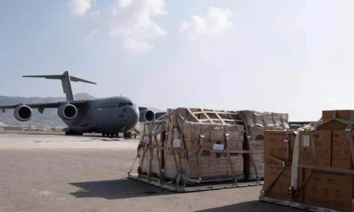 അ​ഫ്ഗാ​നി​ൽ ദു​രി​ത​മ​നു​ഭ​വി​ക്കു​ന്ന​വ​ർ​ക്ക് മെ​ഡി​ക്ക​ൽ സ​ഹാ​യ​മെ​ത്തി​ച്ചു