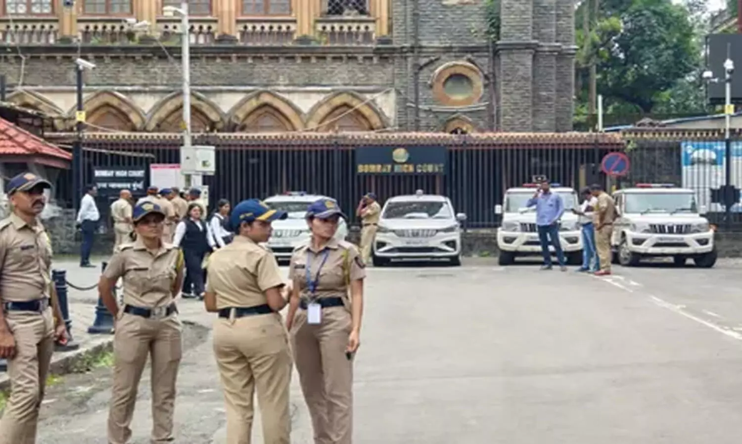 ഡൽഹിക്ക് പിന്നാലെ മുംബൈ ഹൈക്കോടതിയിലും ബോംബ് ഭീഷണി