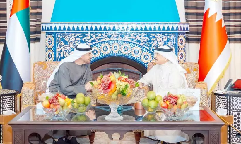 ഖത്തറിന് നേരെയുണ്ടായ ഇസ്രായേൽ ആക്രമണം; ഹമദ് രാജാവും യു.എ.ഇ പ്രസിഡന്റും ബഹ്റൈനിൽ കൂടിക്കാഴ്ച നടത്തി ഖത്തറിന് നേരെയുണ്ടായ ഇസ്രായേൽ ആക്രമണം; ഹമദ് രാജാവും യു.എ.ഇ പ്രസിഡന്റും ബഹ്റൈനിൽ കൂടിക്കാഴ്ച നടത്തി