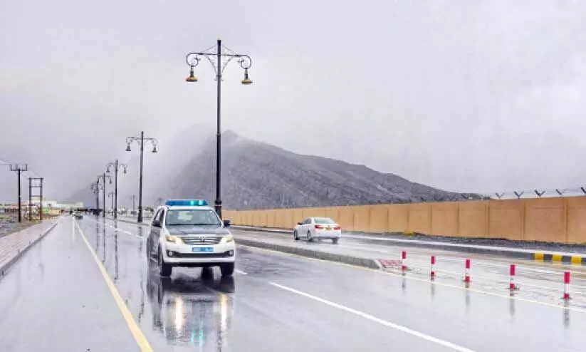 ന്യൂനമർദം ദുർബലമാകുന്നു; ഒറ്റപ്പെട്ട മഴ തുടരും ന്യൂനമർദം ദുർബലമാകുന്നു; ഒറ്റപ്പെട്ട മഴ തുടരും