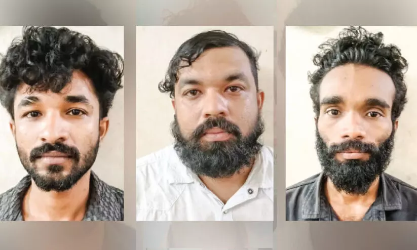 യുവതിയെയും സഹോദരനെയും ആക്രമിച്ച പ്രതികൾ അറസ്റ്റിൽ യുവതിയെയും സഹോദരനെയും ആക്രമിച്ച പ്രതികൾ അറസ്റ്റിൽ