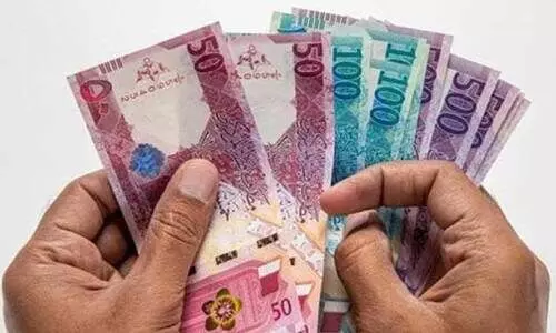 ഇ​ന്ത്യ​ൻ രൂ​പ​ക്ക് വീ​ണ്ടും ഇ​ടി​വ്