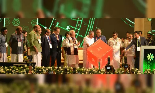 എല്ലാ വിഭാഗങ്ങളെയും ഉൾക്കൊള്ളുന്ന നഗരനയം അനിവാര്യം -മുഖ്യമന്ത്രി എല്ലാ വിഭാഗങ്ങളെയും ഉൾക്കൊള്ളുന്ന നഗരനയം അനിവാര്യം -മുഖ്യമന്ത്രി