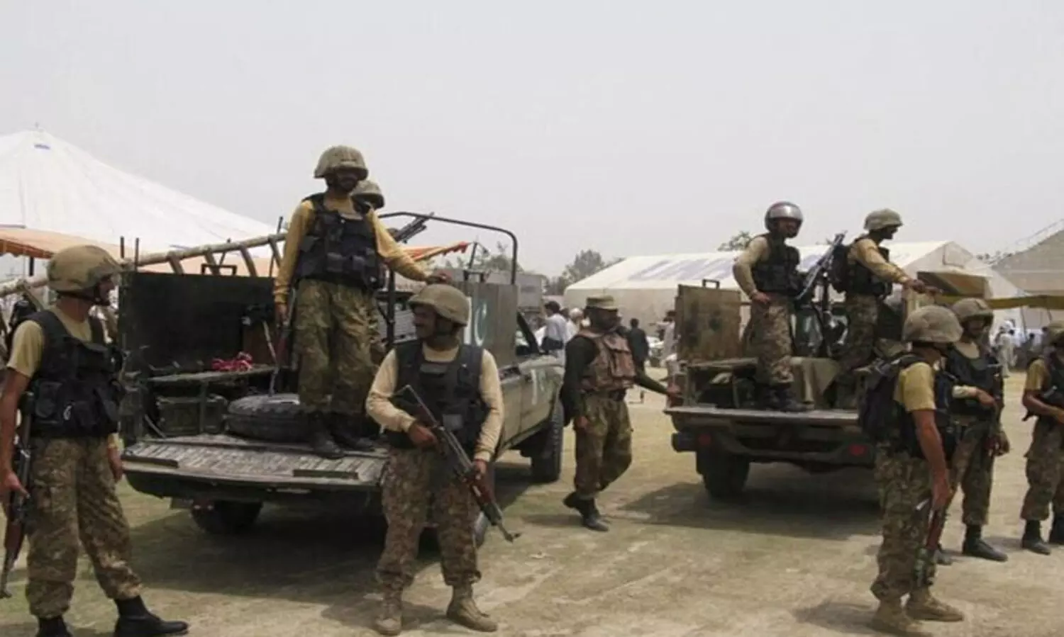 പാക് സൈനിക വാഹനവ്യൂഹത്തിനുനേരെ താലിബാൻ ആക്രമണം; 12 സൈനികർ കൊല്ലപ്പെട്ടു