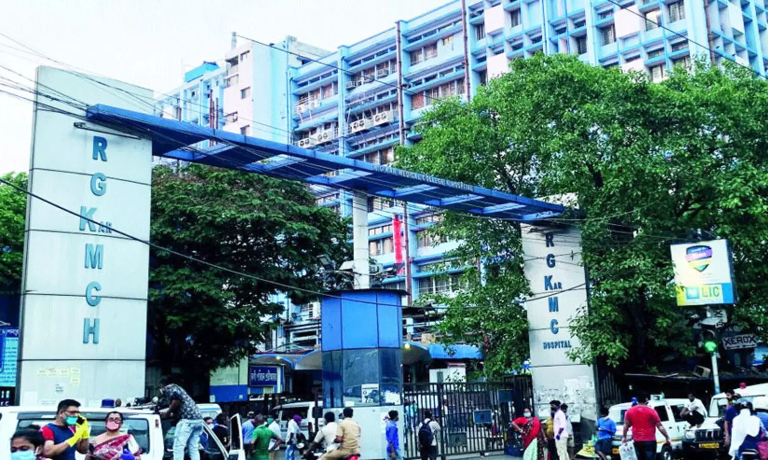 ആർ‌.ജി കാർ മെഡിക്കൽ കോളജിൽ വീണ്ടും   ജൂനിയർ ഡോക്ടറുടെ മരണം; ആൺസുഹൃത്ത് കൊലപ്പെടുത്തിയെന്ന് കുടുംബം