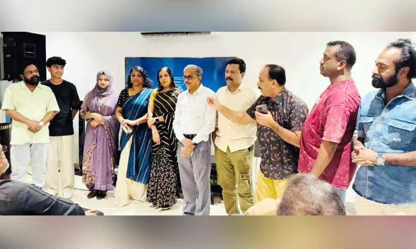 മാതൃസ്നേഹത്തിന്റെ മാധുര്യവുമായി ‘കോലൈസ്’ പ്രകാശനം ജിദ്ദയിൽ നടന്നു മാതൃസ്നേഹത്തിന്റെ മാധുര്യവുമായി ‘കോലൈസ്’ പ്രകാശനം ജിദ്ദയിൽ നടന്നു