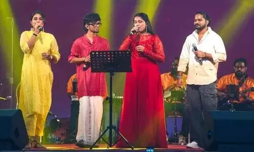 യു​വ​ജ​ന​ങ്ങ​ൾ​ക്ക് ആ​വേ​ശ​മാ​യി ശ്രാ​വ​ണം ഗാ​ന​മേ​ള