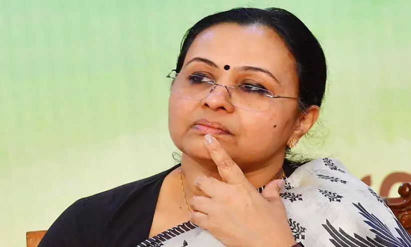 അമീബിക് മസ്തിഷ്ക ജ്വരം; ‘പഠന റിപ്പോർട്ടിലും’ അബദ്ധം പിണഞ്ഞ് ആരോഗ്യമന്ത്രി അമീബിക് മസ്തിഷ്ക ജ്വരം; ‘പഠന റിപ്പോർട്ടിലും’ അബദ്ധം പിണഞ്ഞ് ആരോഗ്യമന്ത്രി