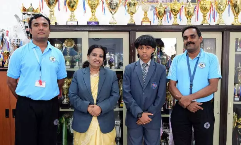 അന്താരാഷ്ട്ര ഹോക്കി ക്യാമ്പിൽ ഖത്തറിനെ പ്രതിനിധാനം ചെയ്ത് എം.ഇ.എസ് വിദ്യാർഥി അന്താരാഷ്ട്ര ഹോക്കി ക്യാമ്പിൽ ഖത്തറിനെ പ്രതിനിധാനം ചെയ്ത് എം.ഇ.എസ് വിദ്യാർഥി